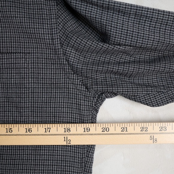 J. Crew Slim Fit Button Down Long Sleeve Shirt Mens Size S Grey Plaid - Picture 4 of 8